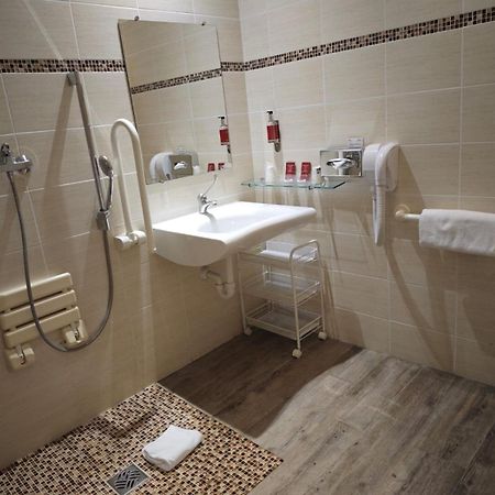 Hotel Capitole Beausoleil Dış mekan fotoğraf