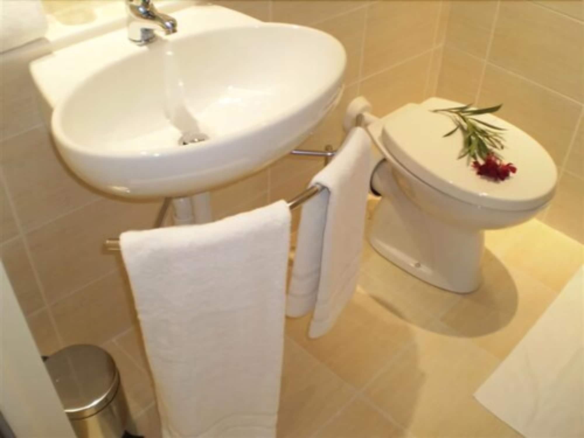 Hotel Capitole Beausoleil Dış mekan fotoğraf