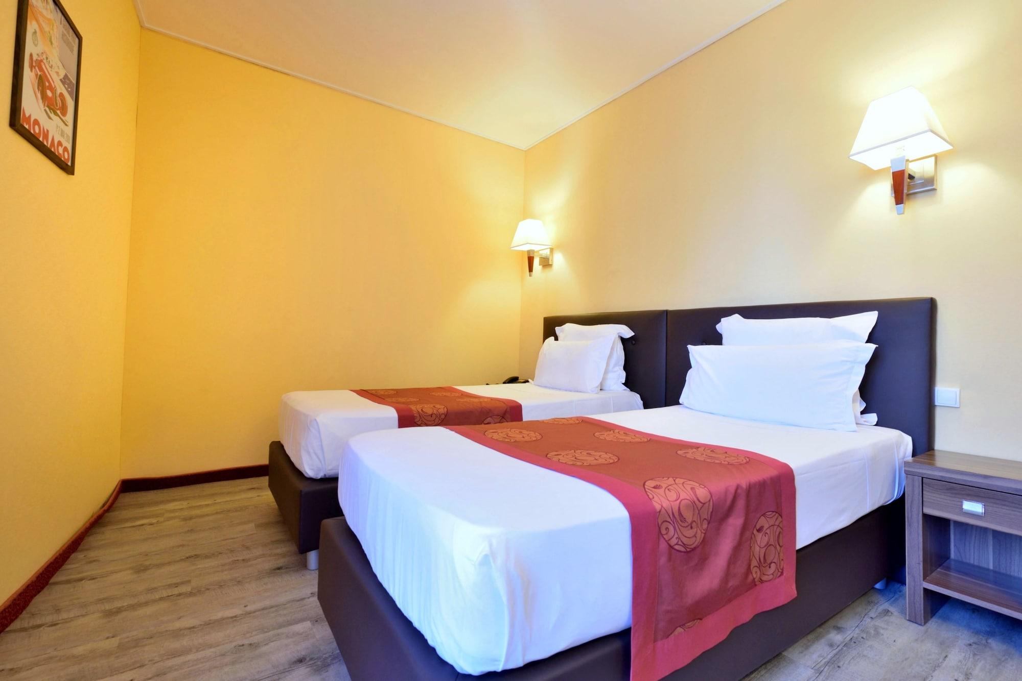 Hotel Capitole Beausoleil Dış mekan fotoğraf