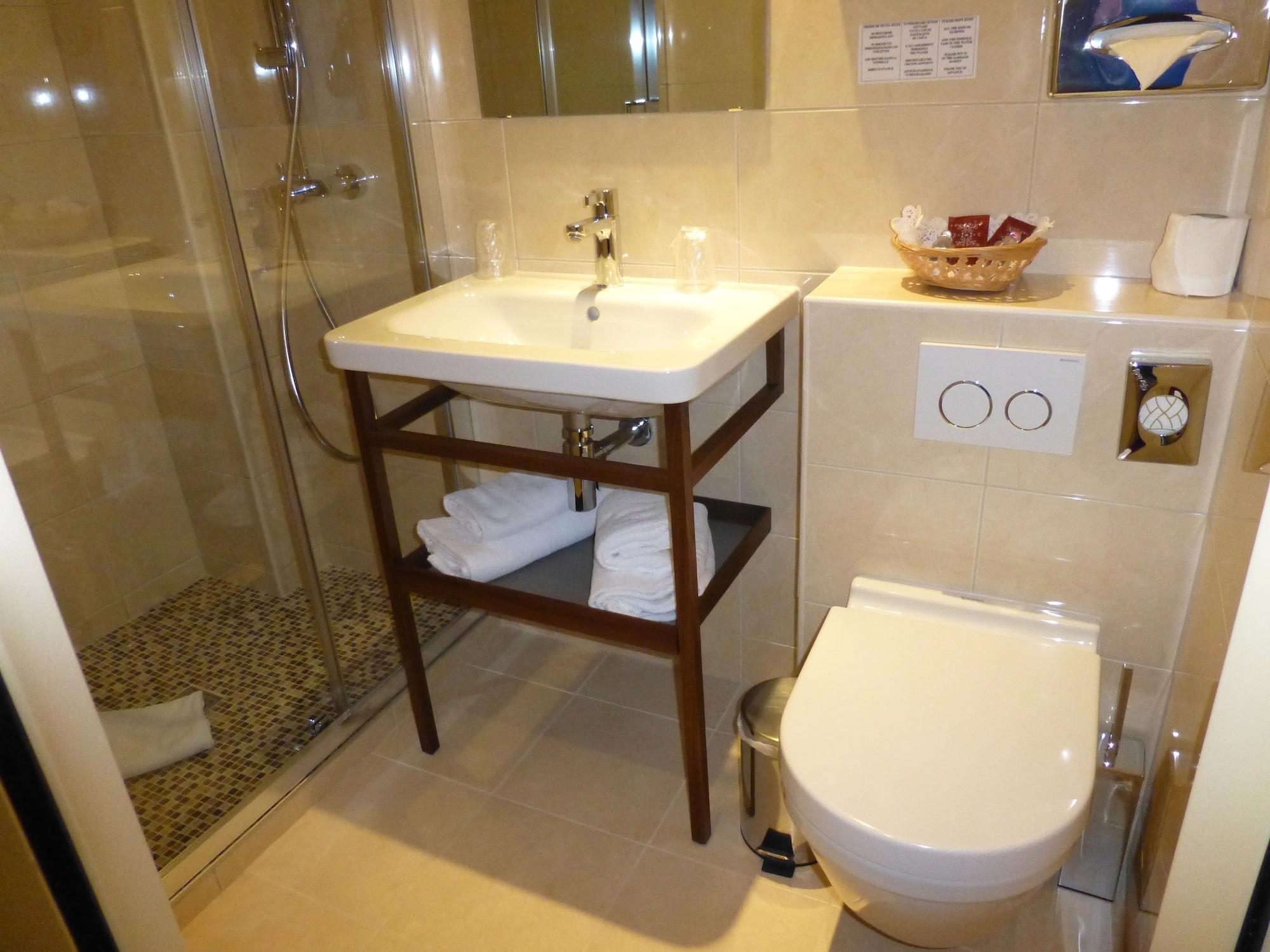 Hotel Capitole Beausoleil Dış mekan fotoğraf