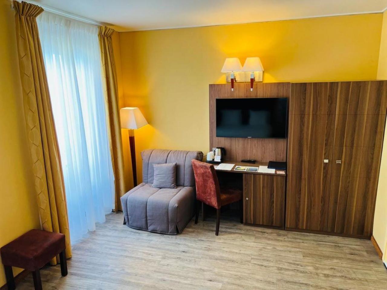 Hotel Capitole Beausoleil Dış mekan fotoğraf