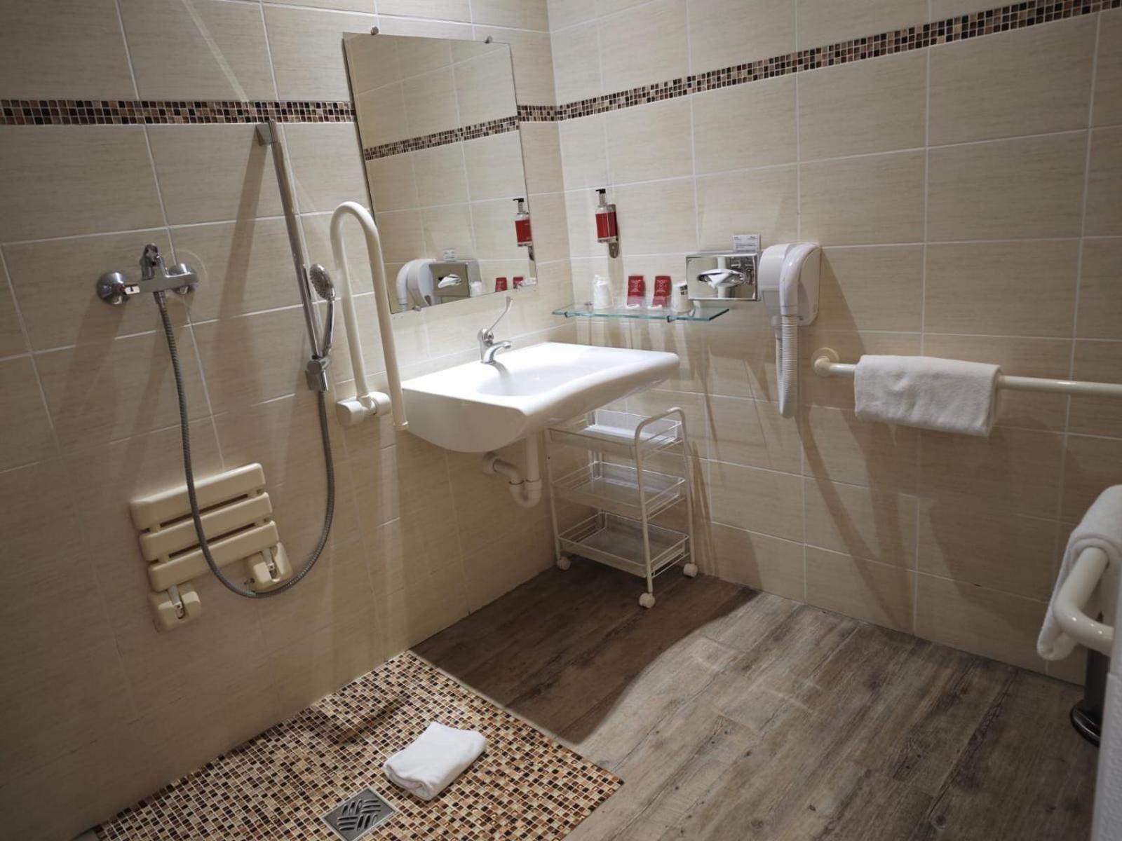 Hotel Capitole Beausoleil Dış mekan fotoğraf