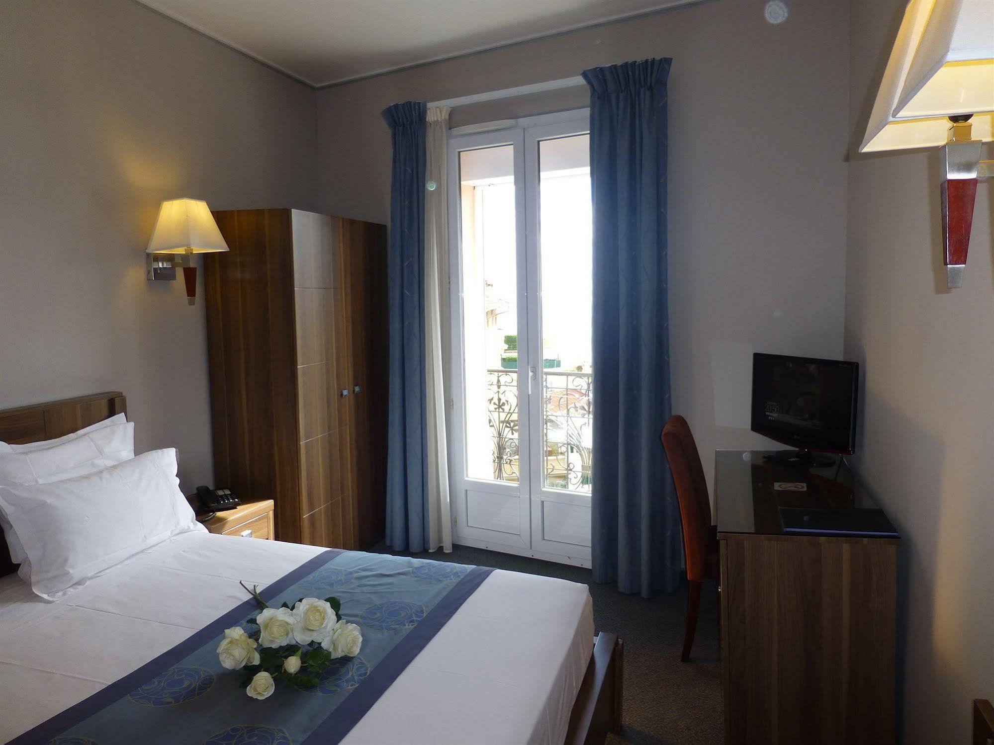 Hotel Capitole Beausoleil Dış mekan fotoğraf